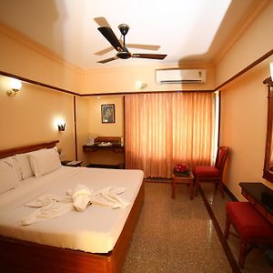 Mayura Residency Guruvayur Room photo