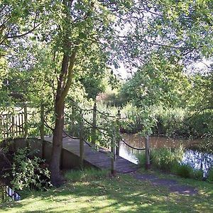 Boship Lions Farm Hotel, Sure Hotel Collection By Chiddingly Exterior photo