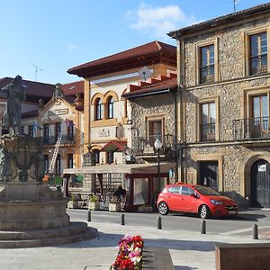 Hotel Neptuno Villaviciosa  Exterior photo