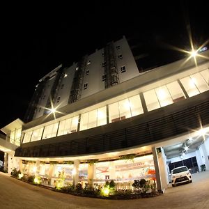 Urban Style Hotel Lampung, Azana Hotels Collection Margakaya  Exterior photo