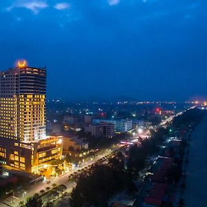 Muong Thanh Grand Cua Lo Hotel Exterior photo