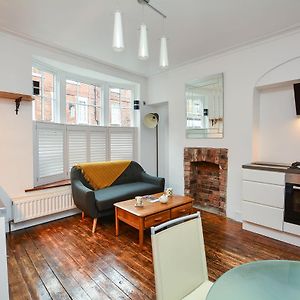 The Location- 1 Free Private Parking Space - 60 Second Walk 2 Minster! Apartment York Exterior photo