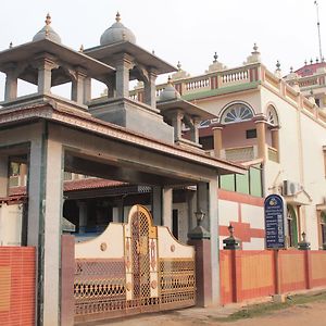 Chettinaadu Narayana Inn Kanadukattan Exterior photo