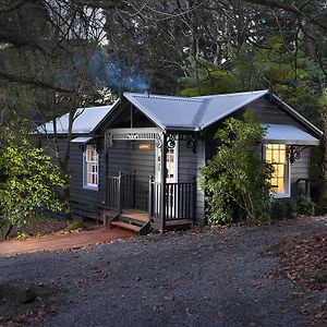 Leddicott Cottage Olinda Exterior photo