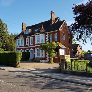 Anand Lodge Royal Tunbridge Wells Exterior photo