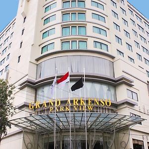 Grand Arkenso Park View Hotel Semarang Exterior photo