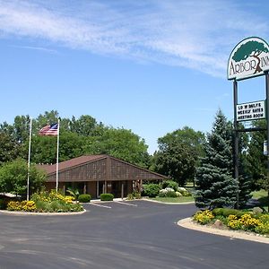 Arbor Inn Of Historic Marshall Exterior photo