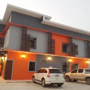 Two Fo House Hotel Kanchanaburi Exterior photo