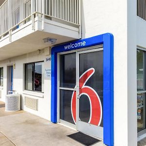 Motel 6-Redding, Ca - Central Exterior photo