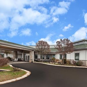 Days Inn By Wyndham Pentwater Exterior photo