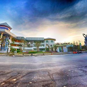 Dream Hills Hotel Chiang Mai Exterior photo