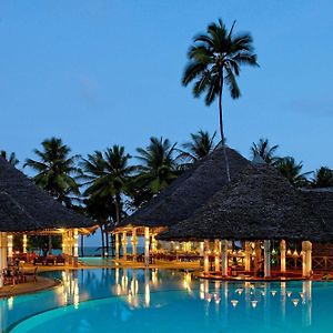 Neptune Village Beach Resort & Spa Galu Exterior photo