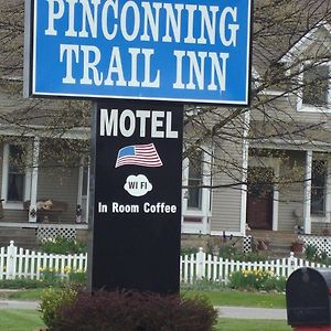 Pinconning Trail Inn Motel Exterior photo