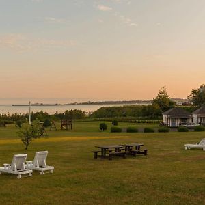 Motel Au Fleuve D'Argent Riviere-du-Loup Exterior photo