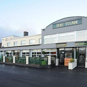 The Titan Hotel Clydebank Exterior photo