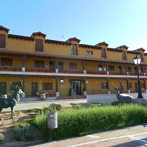 Hotel Milagros Rio Riaza Exterior photo