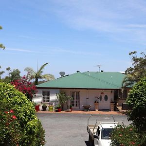 Hilltop On Tamborine Hotel Gold Coast Exterior photo