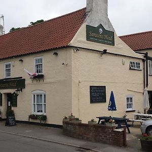 The Cabin Saracens Head Hotel Chapel Saint Leonards Exterior photo