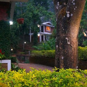 Falling Waters Hotel Munnar Exterior photo