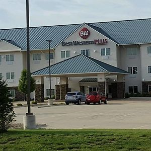 Best Western Plus Green Mill Village Hotel & Suites Arcola Exterior photo