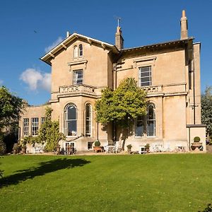 Apsley House Bed & Breakfast Bath Exterior photo