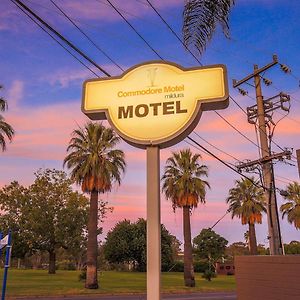 Commodore Mildura Motel Exterior photo