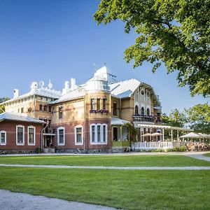 Villa Ammende Restaurant And Hotel Parnu Exterior photo