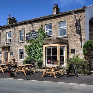 The Wheatsheaf Inn Carperby Exterior photo