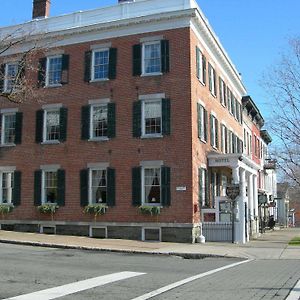 The Lincklaen House Hotel Cazenovia Exterior photo