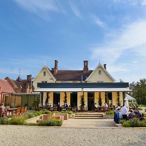 The Oaksmere Hotel Eye  Exterior photo