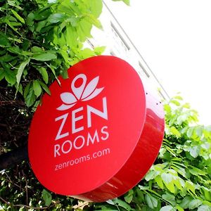 Zen Rooms Nathan Road Kowloon  Exterior photo