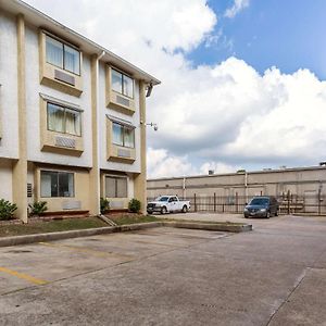 Motel 6 Houston North - Spring Exterior photo