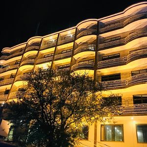 Hotel One Mall Road Murree Exterior photo