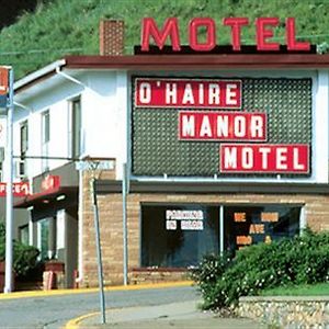 O'Haire Manor Motel And Apartments Shelby Exterior photo