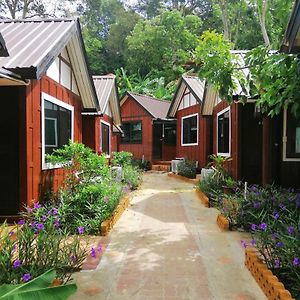 Phi Phi Long Beach Bungalow Exterior photo