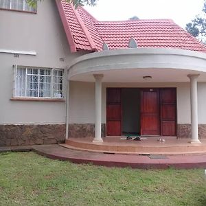 Rhino Rest Camp Bed & Breakfast Lobamba Exterior photo