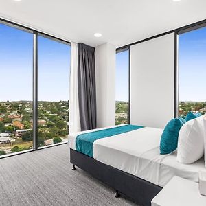 Essence Suites Taringa Brisbane Exterior photo