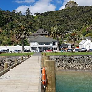 The Marlin Of Whangaroa Hotel Exterior photo