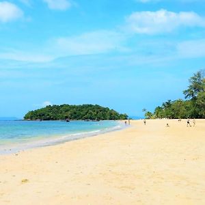 The Beach At Klong Muang Aparthotel Krabi Exterior photo