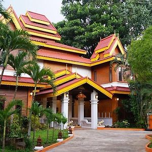 Hotel Siblanburi Resort Mae Hong Son Exterior photo