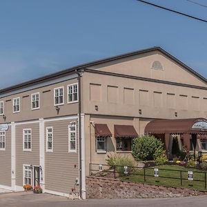 Harbor House Inn Sackets Harbor Exterior photo