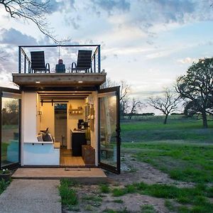 Stillwater House Elegant Tiny Container Home Near Magnolia Waco Exterior photo