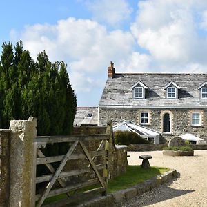 Treveighan Farmhouse Bed & Breakfast Saint Teath Exterior photo