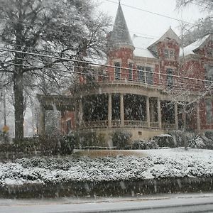 Burke Mansion Bed & Breakfast Macon Exterior photo