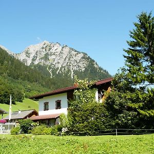 Appartements Burtscher Klosterle am Arlberg Exterior photo