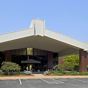 Ramada By Wyndham Bettendorf Hotel Exterior photo