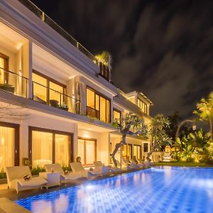 Mokko Suite Villas Umalas Bali Seminyak  Exterior photo