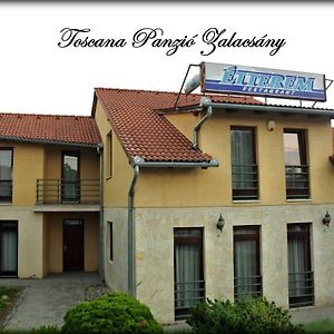 Toscana Etterem Es Panzio Bed & Breakfast Zalacsany Exterior photo