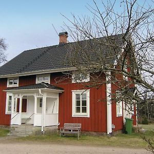 Cozy Home In Hestra With Kitchen Valdshult Exterior photo