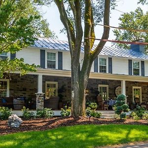 Inn At Westshire Farms Staunton Exterior photo